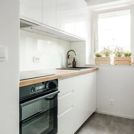 Apartment White - Free Parking *